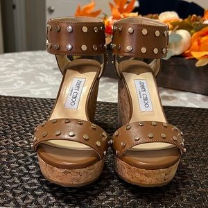 🥰 AUTHENTIC NWOT Jimmy Choo Nelly Studded Cork Wedges in Brown 😌